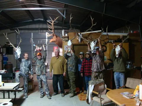 Curt Mizewinkle & 3rd Season Hunters